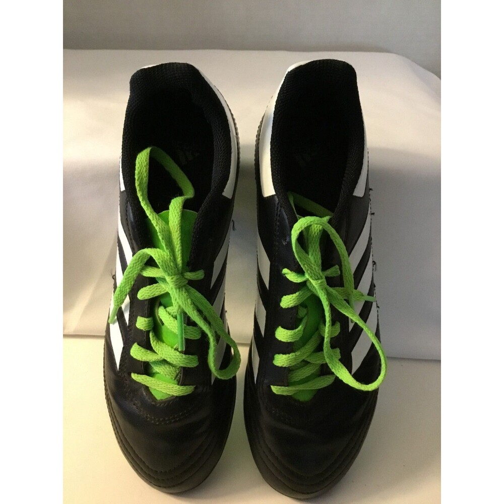 ADIDAS SOCCER CLEATS SIZE 5 1/2